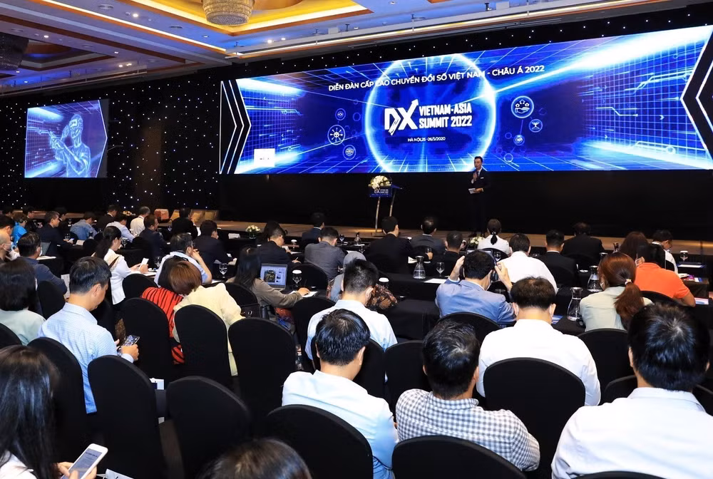 Un sommet à Hanoi appelle à synergiser la transformation numérique ảnh 1