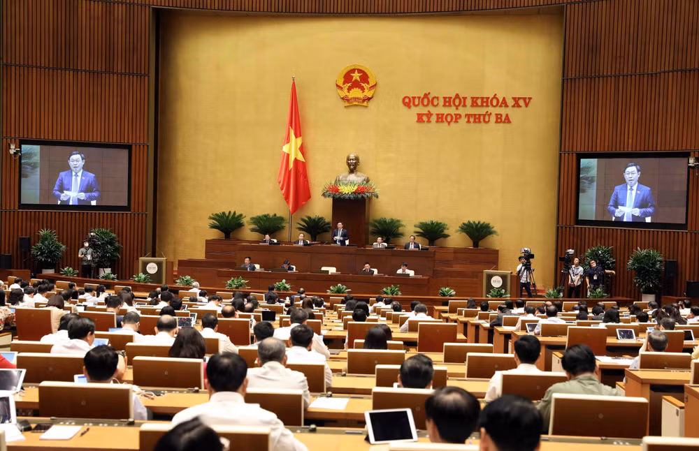 Assemblée nationale: Interpellations sur le secteur bancaire et les transports ảnh 1