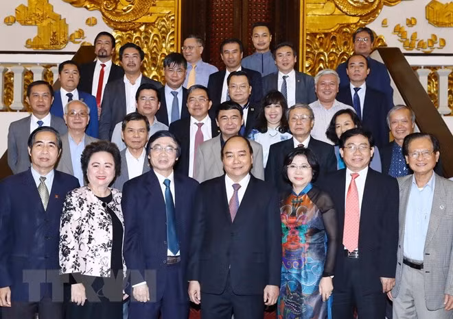 Le Premier ministre rencontre des urbanistes ảnh 1