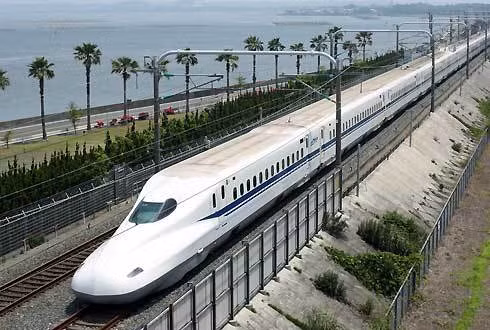 La Thaïlande étudie la possibilité de construire huit paires de lignes ferroviaires à grande vitesse ảnh 1