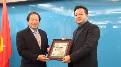 Les journalistes thaïlandais souhaitent partager des expériences avec leurs homologues vietnamiens ảnh 1