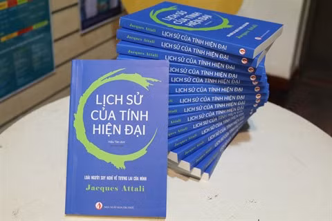 Publication en vietnamien du livre Histoire de la modernité de Jacques Attali ảnh 1