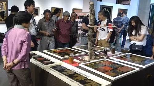 Présentation de la laque poncée dans le vieux quartier de Hanoi ảnh 1