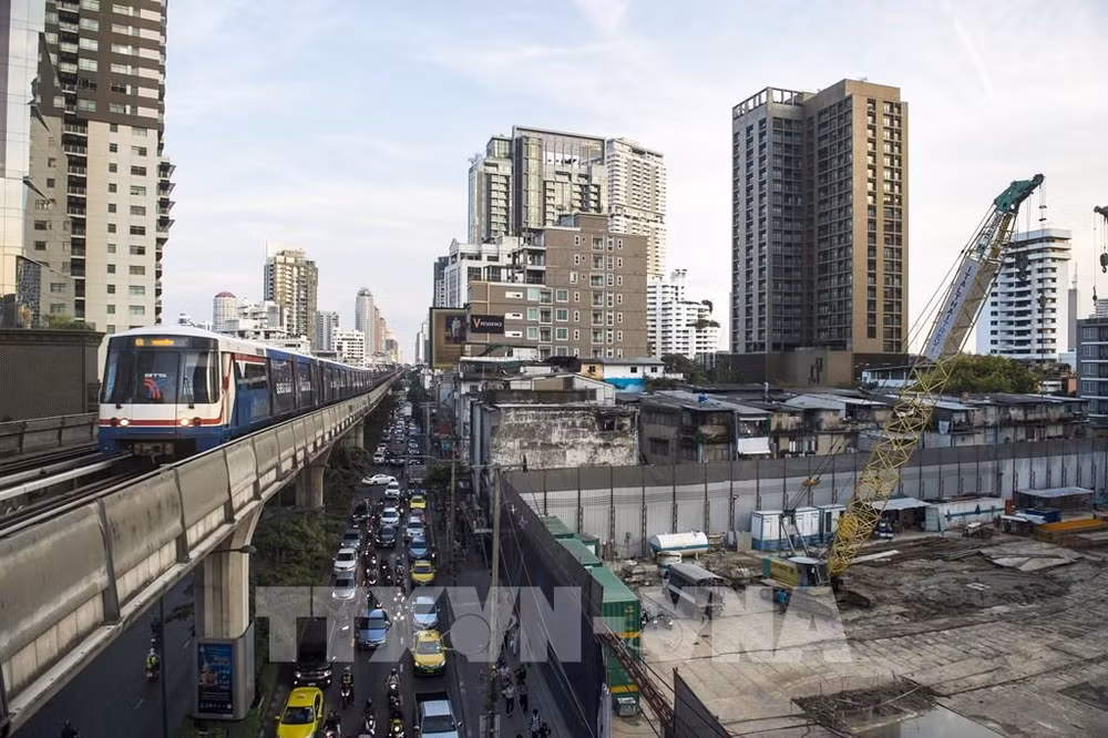 La Thaïlande encourage les investissements dans les infrastructures ảnh 1