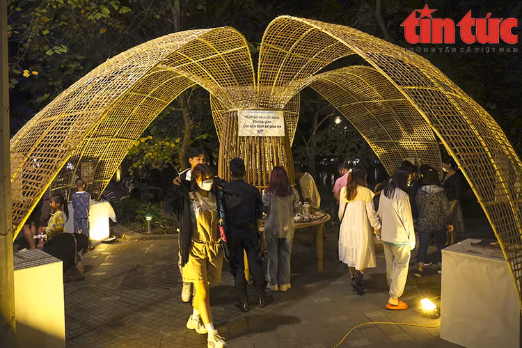 Ouverture des activités au Festival de design créatif de Hanoï 2022 ảnh 1