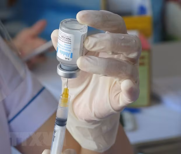 Le Vietnam enregistre 362 nouveaux cas de COVID-19 et un décès en 24 heures ảnh 1