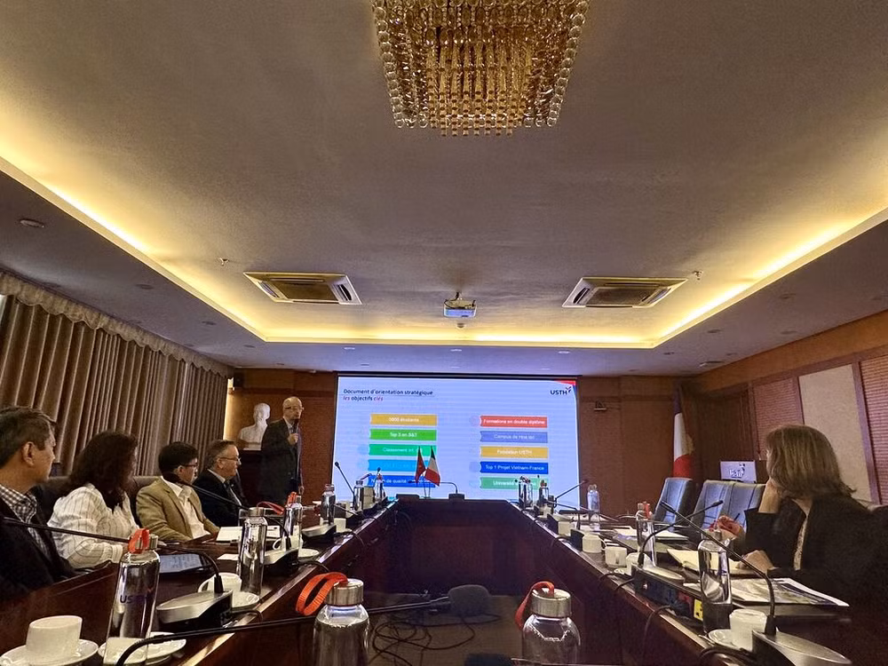 Une visite préparatoire à l'Université Vietnam - France pour son accréditation HCERES ảnh 1 Une visite préparatoire à l'Université Vietnam - France pour son accréditation HCERES ảnh 1