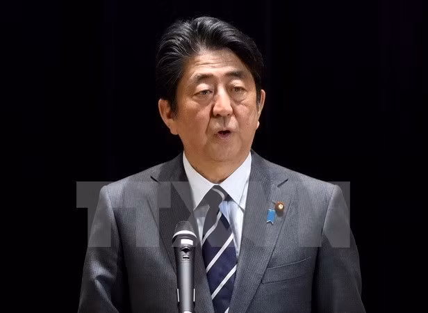 Félicitations à des dirigeants japonais ảnh 1 Félicitations à des dirigeants japonais ảnh 1