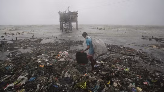 Le typhon Koppu fait 22 morts aux Philippines ảnh 1