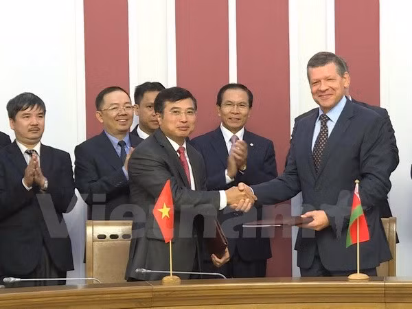 Réunion du comité intergouvernemental Vietnam-Biélorussie ảnh 1