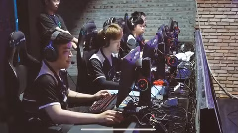 L'e-sport à la conquête des jeunes vietnamiens ảnh 1