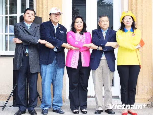 La Journée de la famille de l'ASEAN en R. tchèque renforce la solidarité communautaire ảnh 1 La Journée de la famille de l'ASEAN en R. tchèque renforce la solidarité communautaire ảnh 1