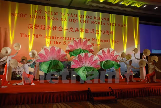 La Fête nationale du Vietnam célébrée en Chine et en Allemagne ảnh 1