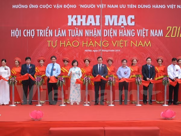 Ouverture d'une Foire-expo sur l’identification des produits vietnamiens ảnh 1