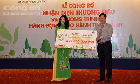 Ho Chi Minh-Ville agit pour protéger l'environnement ảnh 1