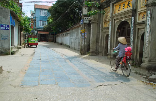 La route verte de Phù Luu, un témoin historique ảnh 1