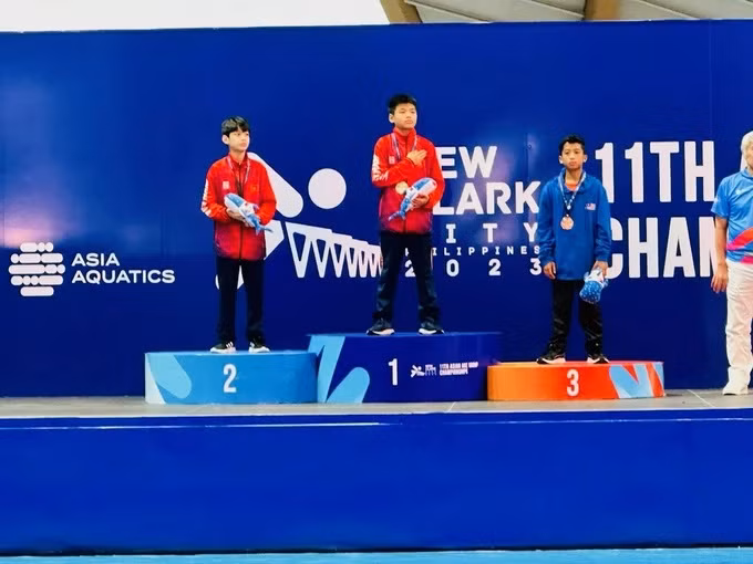 Le Vietnam décroche une médaille d'or en plongeon aux Championnats asiatiques par groupes d'âge ảnh 1 Le Vietnam décroche une médaille d'or en plongeon aux Championnats asiatiques par groupes d'âge ảnh 1