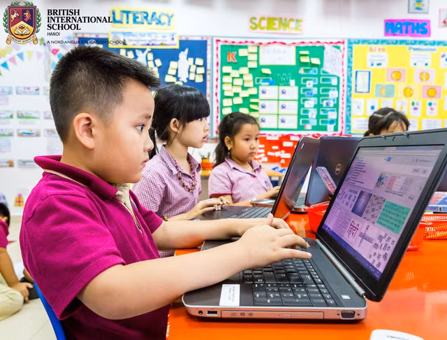 La protection des enfants sur internet est nécessaire ảnh 1