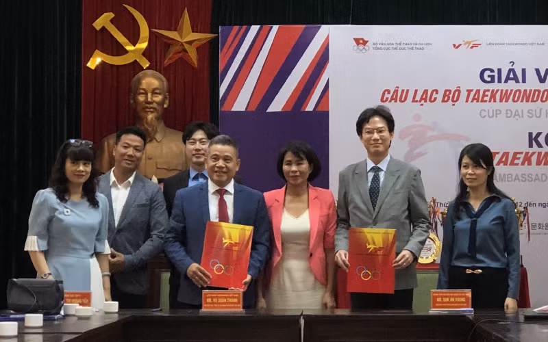 La République de Corée assiste le Vietnam dans son développement de taekwondo ảnh 1