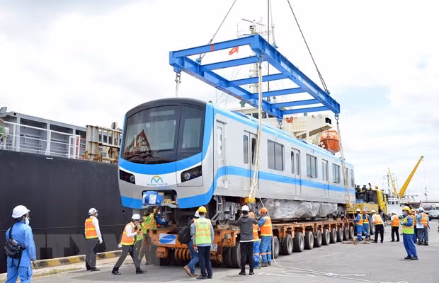JICA souligne le rôle des lignes ferroviaires urbaines au Vietnam ảnh 1