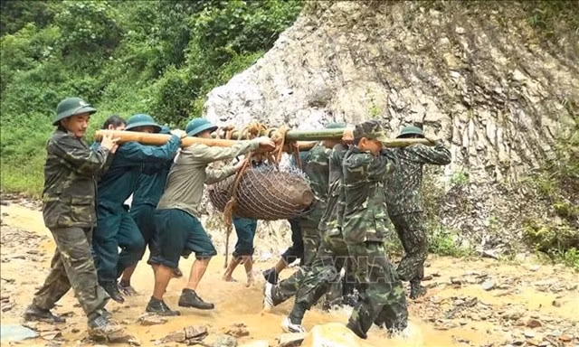 Neutraliser deux bombes à Son La ảnh 1