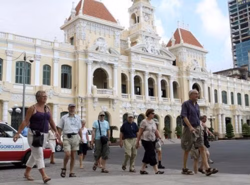 La croissance la plus faible du nombre des touristes étrangers en quatre ans ảnh 1