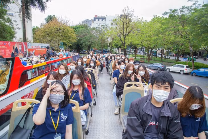 Excursion panoramique en bus à l’impériale dans la capitale millénaire de Hanoi ảnh 1