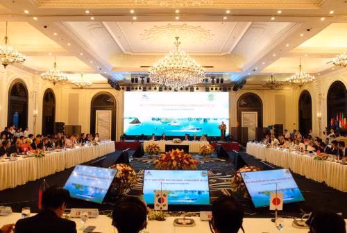 La 13e conférence des directeurs généraux des douanes de l'ASEM à Ha Long ảnh 1