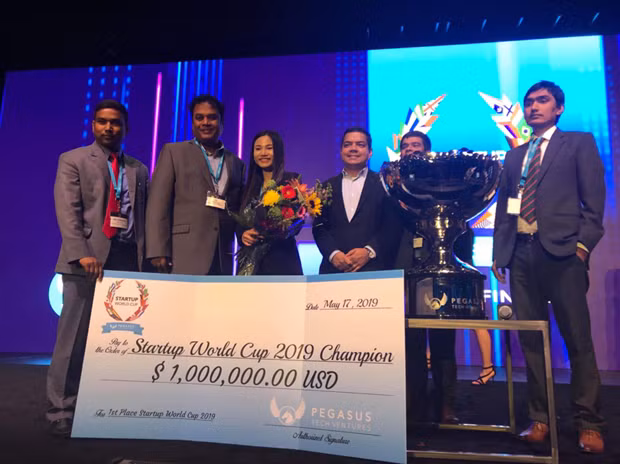 Une startup vietnamienne gagne un million de dollars à la Startup World Cup ảnh 1