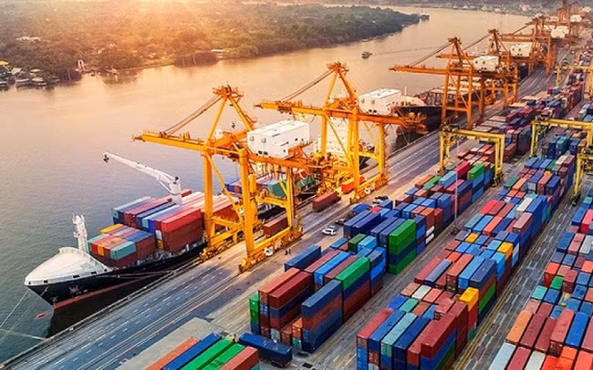 Exportations vietnamiennes: 535 milliards de dollars atteignables d'ici 2030 ảnh 1
