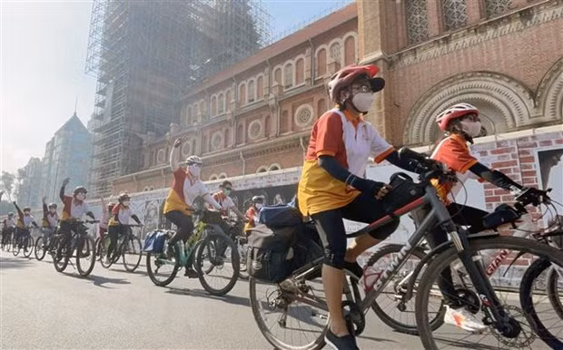 Ouverture de la première Semaine du tourisme "Ho Chi Minh-Ville - La ville que j'aime" ảnh 1