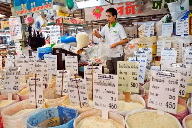 La Thaïlande élabore une stratégie d'exploitation des avantages de l'AEC ảnh 1