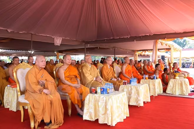 Dernier hommage du Vietnam à l’ancien président de l’Eglise bouddhique du Laos ảnh 1