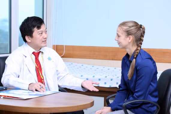 L’hôpital de l’université de médecine d'HCM-V met en service une clinique internationale ảnh 1