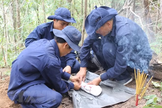 An Giang trouve des restes de 116 soldats tombés au champ d'honneur ảnh 1