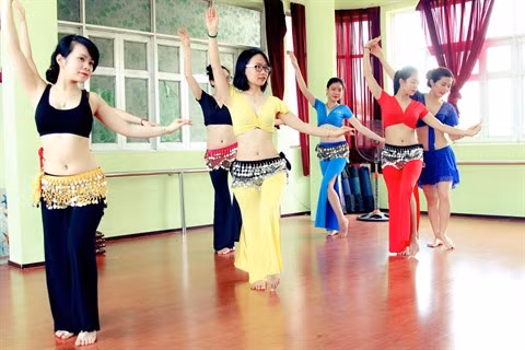 Zumba, yoga, danse du ventre ... zoom sur les nouveaux sports urbains ảnh 2