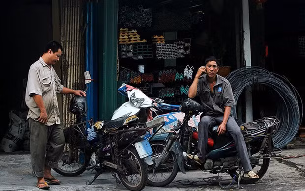 Hanoï envisage de subventionner le remplacement des vieilles motos ảnh 1