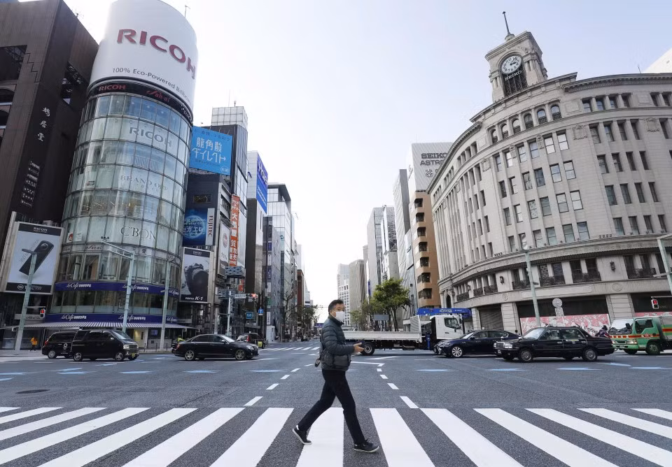 Japon: Tokyo ouvre une ligne téléphonique multilingue pour les services de conseil liés au COVID-19 ảnh 1