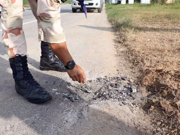 Un attentat à la bombe en Thaïlande ảnh 1