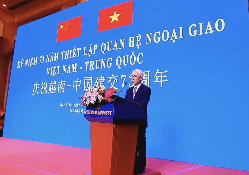 Célébration des 73 ans des relations diplomatiques Vietnam-Chine à Pékin ảnh 2