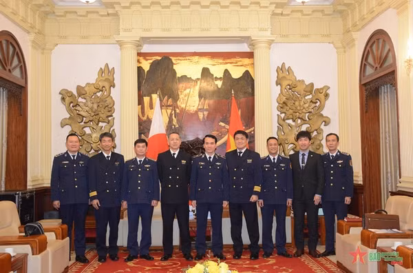 Les garde-côtes vietnamiens et japonais renforcent leur coopération ảnh 1