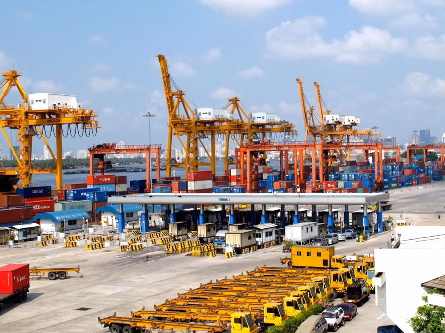 Les pays de l'ASEAN cherchent à relancer leurs économies après la pandémie ảnh 1