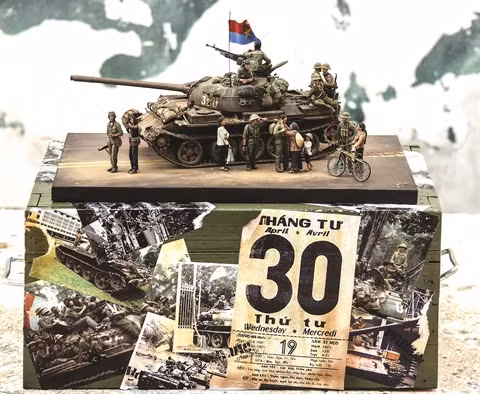 Il fait revivre des scènes historiques en maquettes ảnh 2