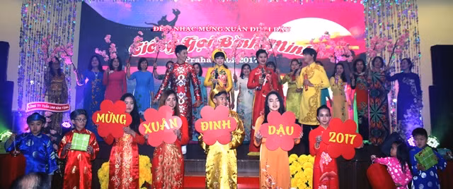Une soirée musicale pour des bouddhistes en République tchèque ảnh 1