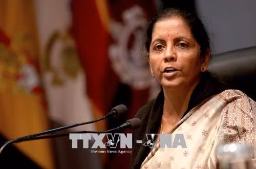 La ministre indienne de la Défense en visite officielle au Vietnam ảnh 1 La ministre indienne de la Défense en visite officielle au Vietnam ảnh 1
