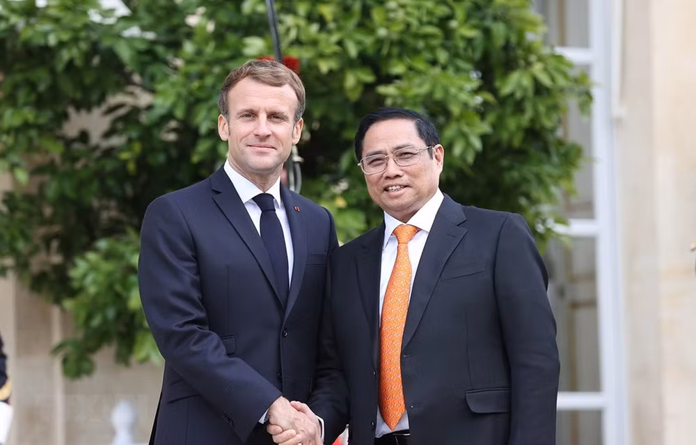 Le président Emmanuel Macron souhaite approfondir le partenariat stratégique Vietnam - France ảnh 1