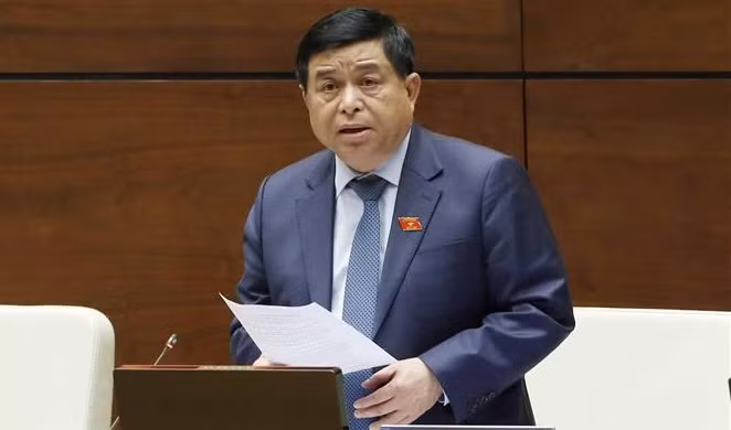 Le ministre du Plan et de l’Investissement répond à des questions de députés ảnh 2 Le ministre du Plan et de l’Investissement répond à des questions de députés ảnh 2
