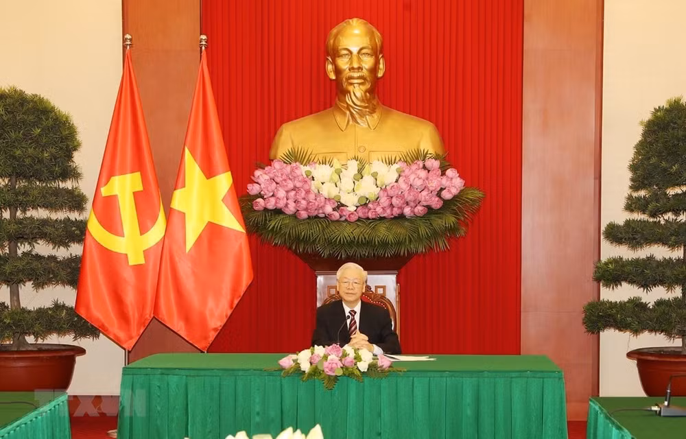 Le chef du PCV et le président sud-coréen s’entretiennent au téléphone ảnh 1