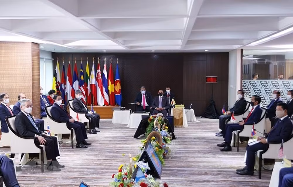 La réunion des dirigeants de l'ASEAN publie la Déclaration présidentielle ảnh 1