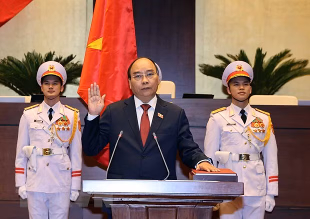 Félicitations envoyées à des dirigeants du Vietnam ảnh 1